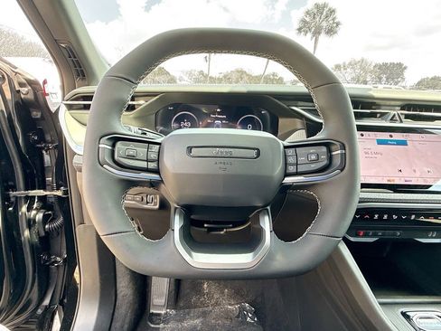 New 2026 Jeep Cherokee Laredo AWD/4WD image 11