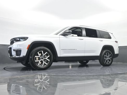 Used 2025 Jeep Grand Cherokee L Limited RWD image 53