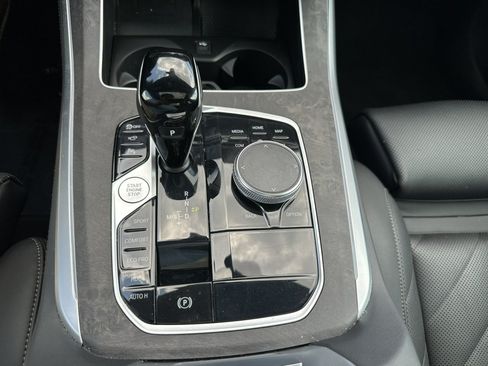 Used 2023 BMW X5 xDrive40i w/ Premium Package AWD/4WD image 39