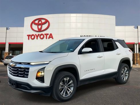 Used 2025 Chevrolet Equinox LT image 1