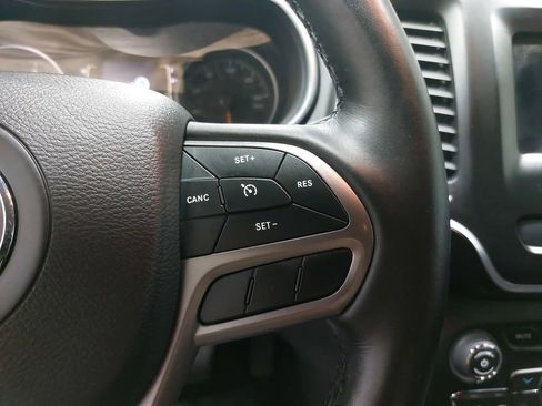 Used 2021 Jeep Cherokee Latitude Lux image 17