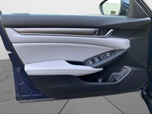 Used 2019 Honda Accord LX image 11