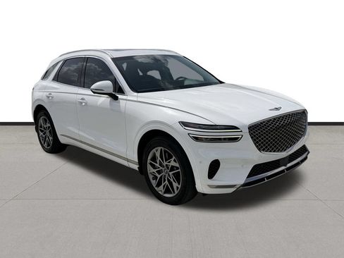 Used 2023 Genesis GV70 2.5T w/ Advanced Package AWD/4WD image 3