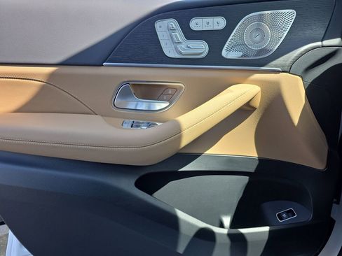New 2026 Mercedes-Benz GLS 450 4MATIC image 26