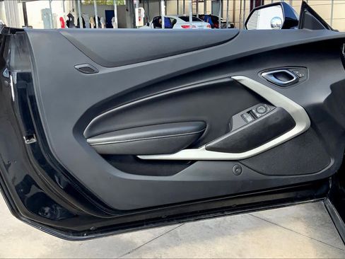 Used 2019 Chevrolet Camaro LT image 20