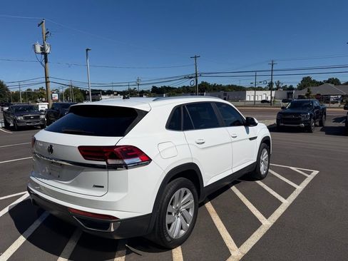 Used 2023 Volkswagen Atlas Cross Sport SE w/ Panoramic Sunroof Package AWD/4WD image 9