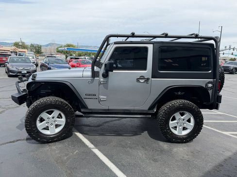 Used 2016 Jeep Wrangler Sport w/ Quick Order Package 23S AWD/4WD image 4