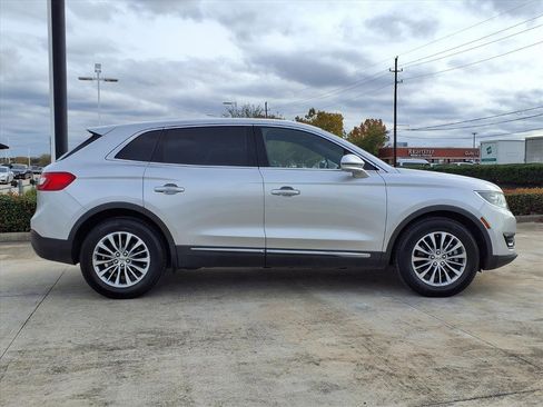 Used 2018 Lincoln MKX Select w/ Select Plus Package image 8