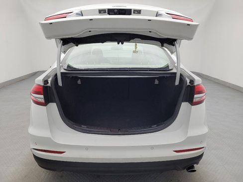 Used 2020 Ford Fusion SE image 29