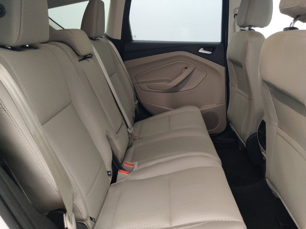 Used 2017 Ford Escape SE AWD/4WD image 19
