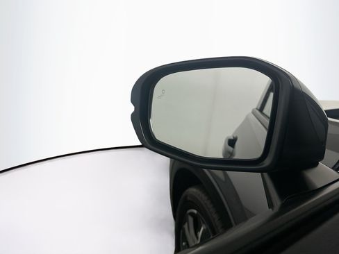 Used 2025 Honda HR-V EX-L image 16