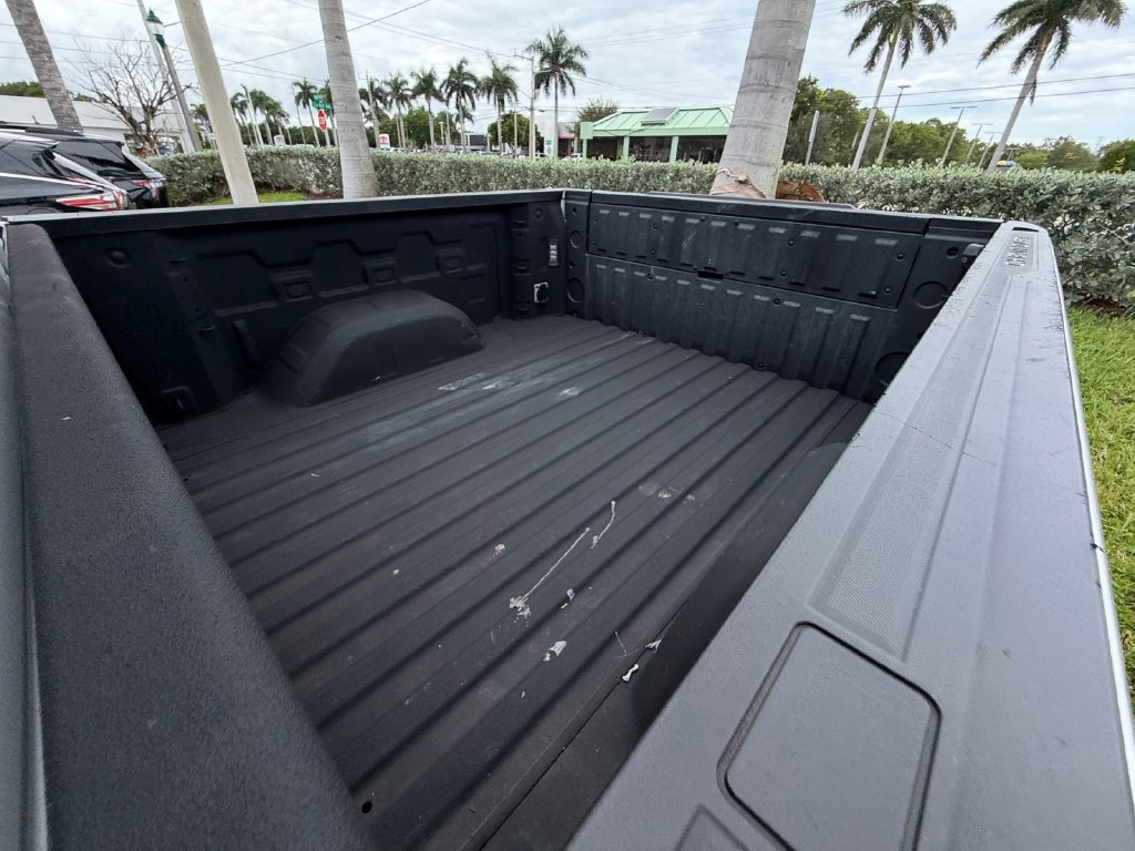 Used 2024 Chevrolet Silverado 1500 LT w/ Protection Package RWD image 8