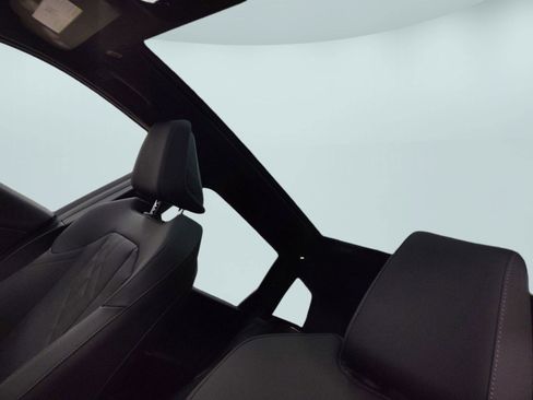 Used 2025 BMW X3 xDrive30i w/ Premium Package image 15