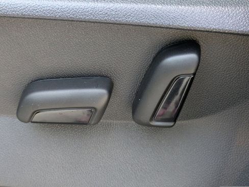 New 2026 Volkswagen Taos SEL AWD/4WD image 26