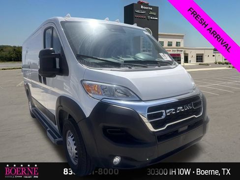 Used 2025 RAM ProMaster 2500 w/ U-Haul Equipment Group FWD image 7