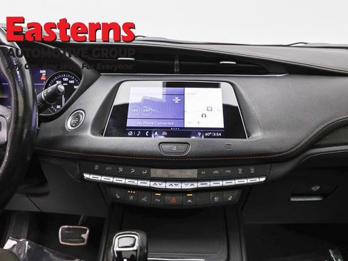 Used 2019 Cadillac XT4 Sport AWD/4WD image 12