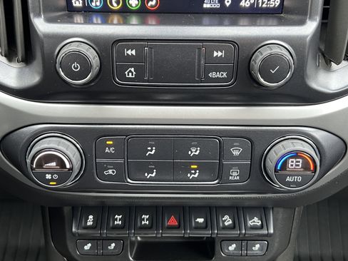 Used 2022 Chevrolet Colorado ZR2 image 25