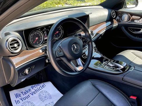 Used 2018 Mercedes-Benz E 400 4MATIC Sedan image 14