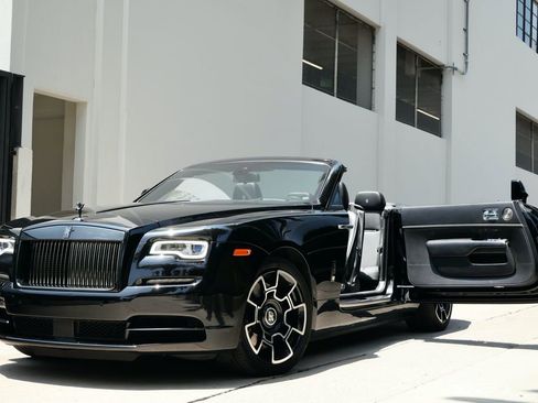 Used 2019 Rolls-Royce Dawn image 17