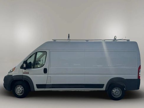 Used 2018 RAM ProMaster 2500 FWD image 9