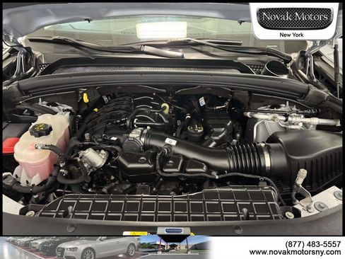 Used 2023 Jeep Grand Cherokee L Limited AWD/4WD image 15