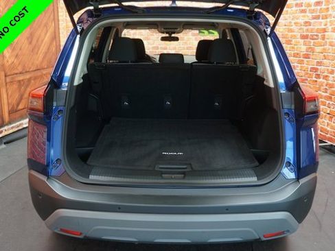 Used 2022 Nissan Rogue S image 42