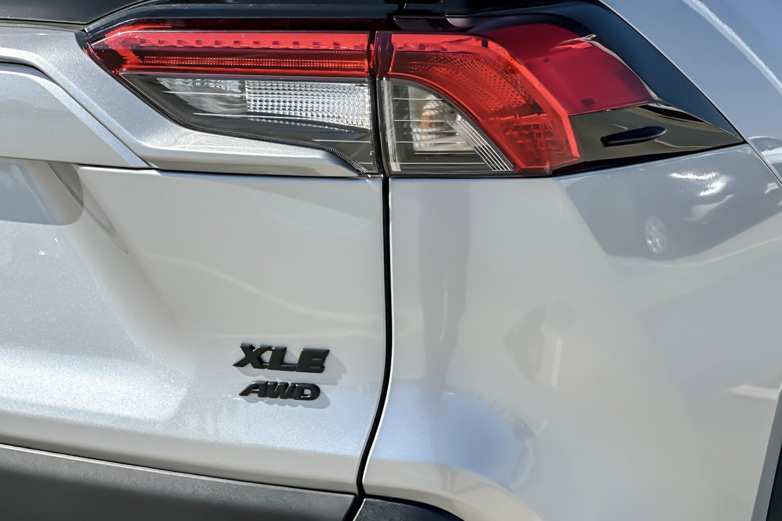 Certified 2024 Toyota RAV4 XLE Premium AWD/4WD image 26