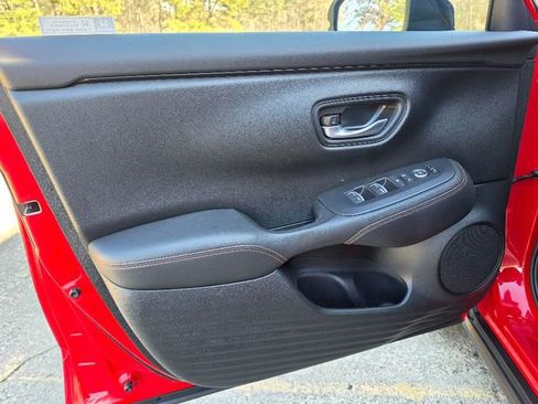 Used 2024 Honda HR-V Sport image 19