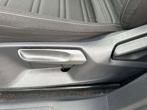 Certified 2022 Volkswagen Tiguan S image 33