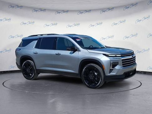 New 2026 Chevrolet Traverse LT w/ Enhanced Driving Package image 7