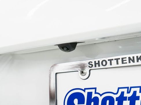 New 2026 Honda HR-V LX image 8