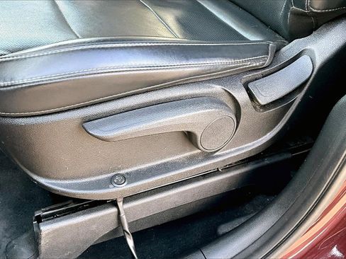 Used 2020 Kia Telluride LX image 32