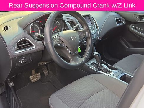 Used 2019 Chevrolet Cruze LT w/ RS Package FWD image 13