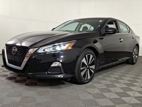 Used 2021 Nissan Altima 2.5 SV FWD image 6