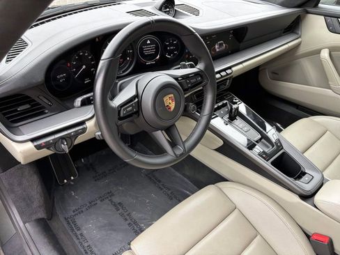 Certified 2022 Porsche 911 Carrera image 24