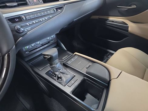 Used 2019 Lexus ES 350 w/ Premium Package FWD image 21