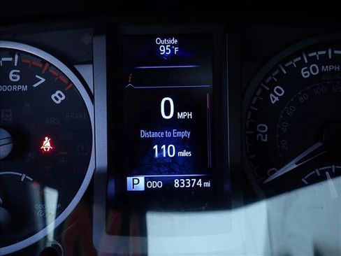 Used 2020 Toyota Tacoma TRD Off-Road w/ TRD Premium Off Road Package AWD/4WD image 26
