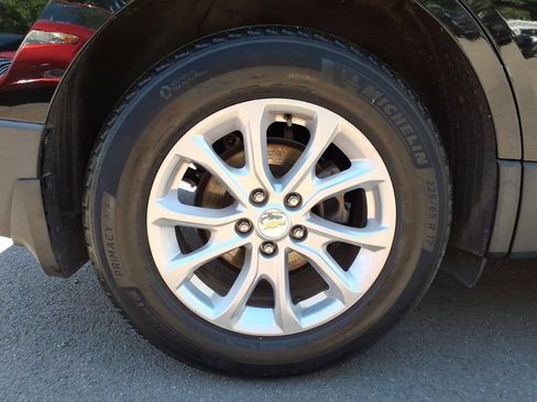 Used 2018 Chevrolet Equinox LT AWD/4WD image 23