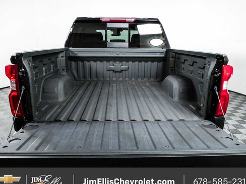 Used 2023 Chevrolet Silverado 1500 RST w/ Redline Edition AWD/4WD image 32
