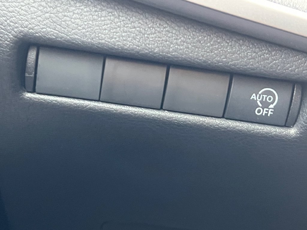 New 2027 Nissan Kicks SV FWD image 26