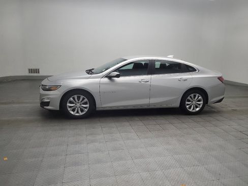 Used 2019 Chevrolet Malibu LT FWD image 2