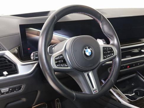 Used 2023 BMW X7 M60i w/ Executive Package image 6