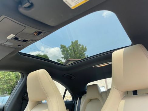 Used 2018 Mercedes-Benz CLA 250 4MATIC image 27
