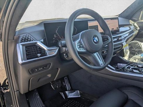 New 2026 BMW X5 xDrive40i w/ M Sport Package image 3
