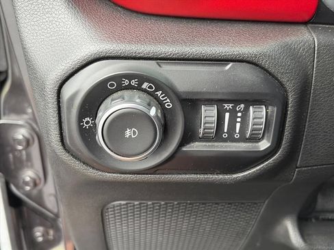 Used 2019 Jeep Wrangler Rubicon AWD/4WD image 22