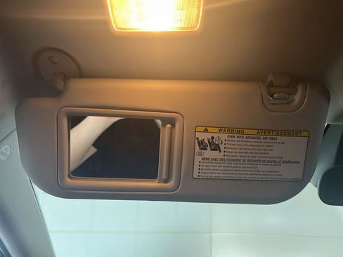 Used 2021 Toyota RAV4 XLE FWD image 75