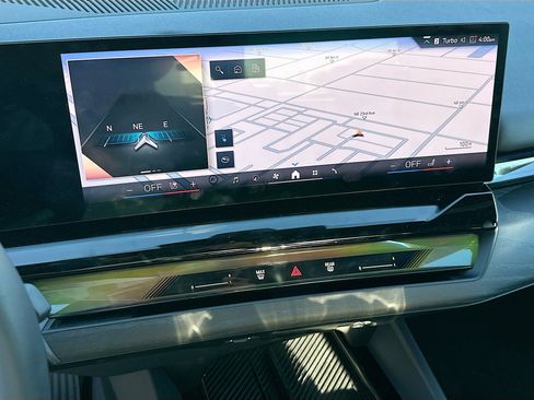 Used 2024 BMW i5 eDrive40i w/ Premium Package image 13