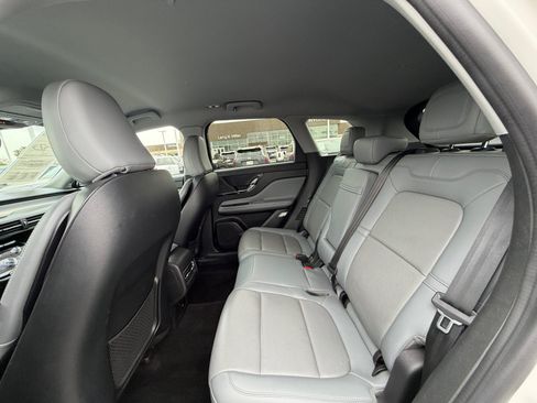 Used 2022 Lincoln Corsair Reserve FWD image 17