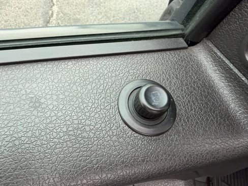 Used 2014 Ford F150 FX4 w/ Equipment Group 402A Luxury image 20