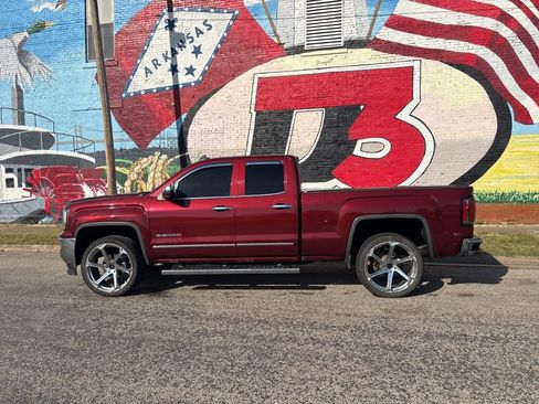 Used 2017 GMC Sierra 1500 SLT w/ SLT Premium Package image 3